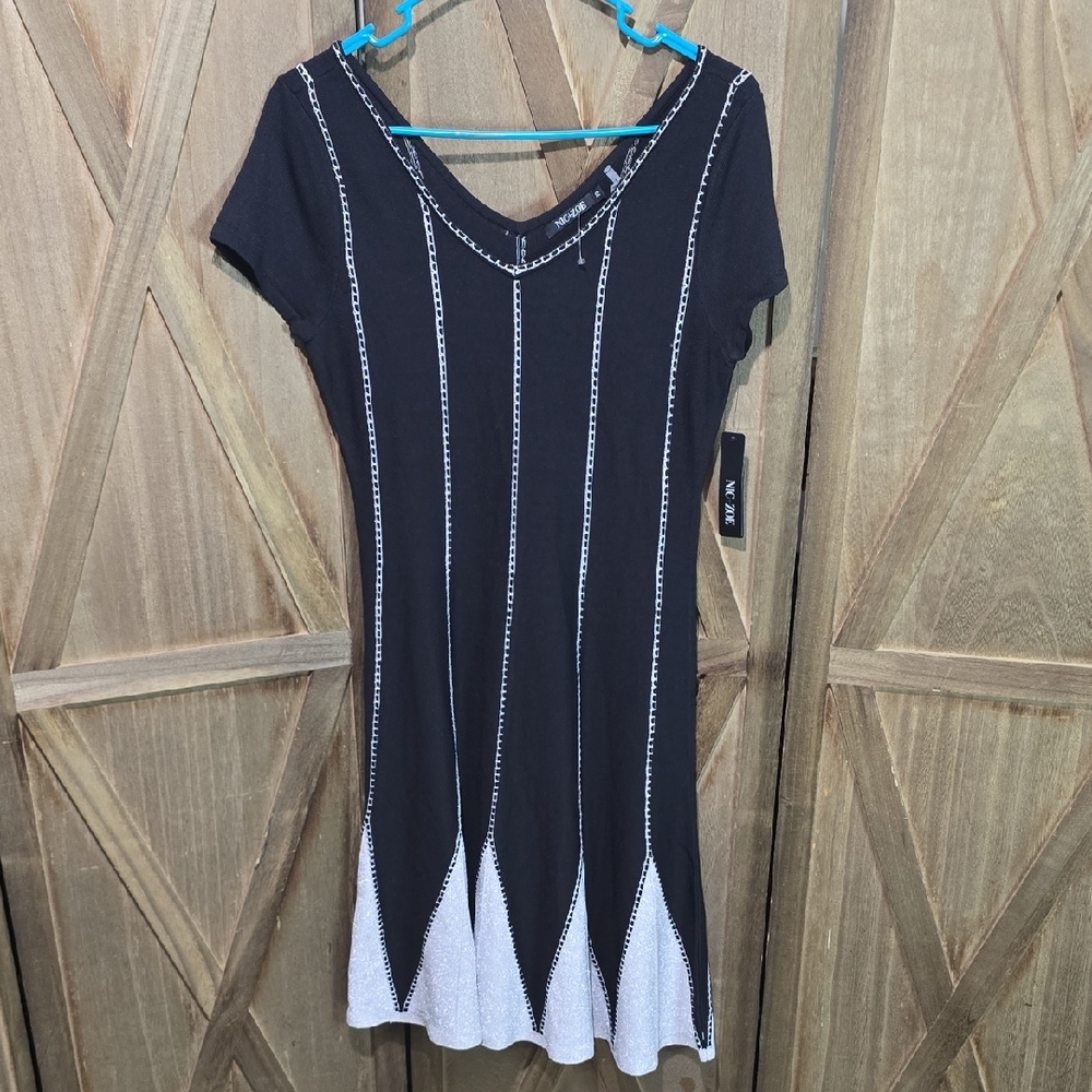 NWT Nic+Zoe Black Silver Midi Dress Size PP= 2